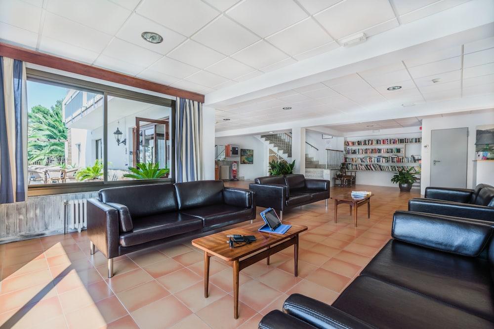 Boutique Hotel Oriola Cala de Sant Vicenc Εξωτερικό φωτογραφία