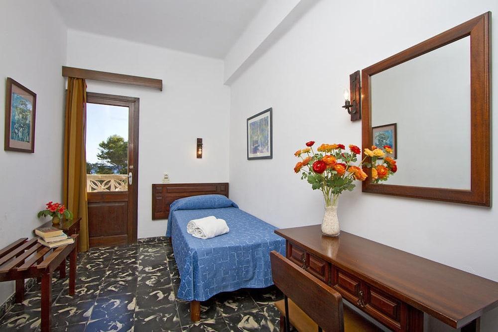 Boutique Hotel Oriola Cala de Sant Vicenc Εξωτερικό φωτογραφία