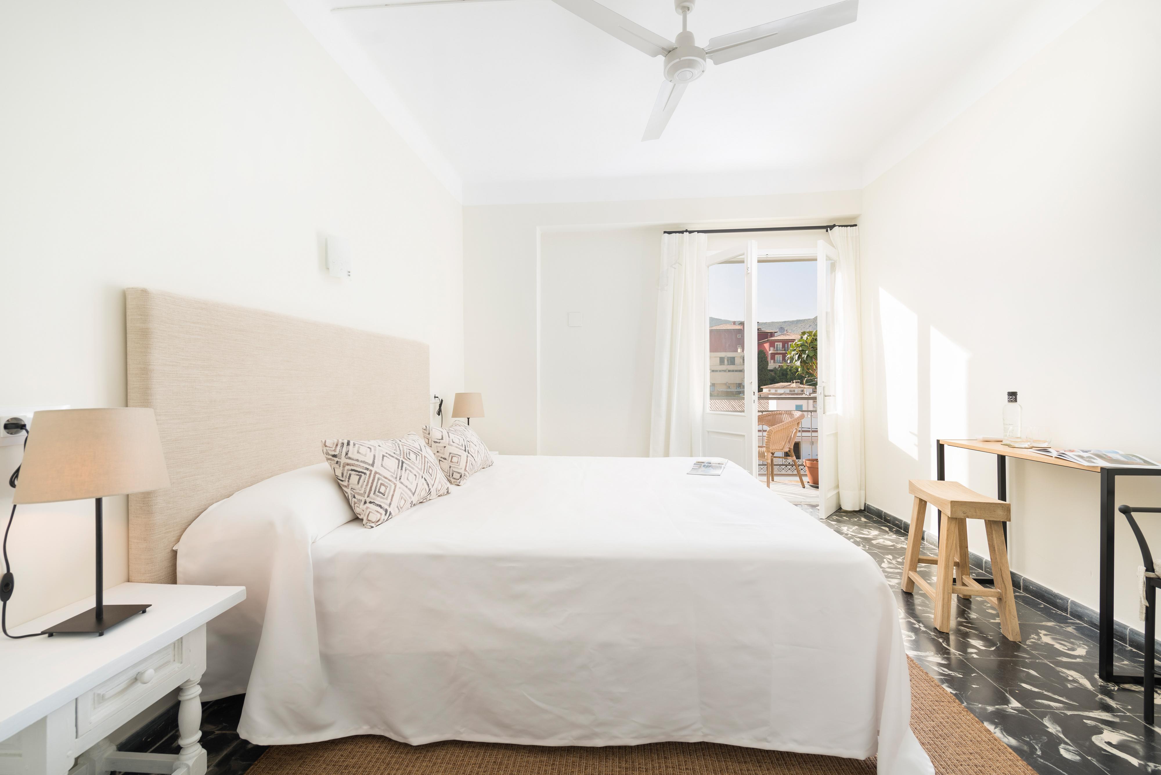 Boutique Hotel Oriola Cala de Sant Vicenc Εξωτερικό φωτογραφία