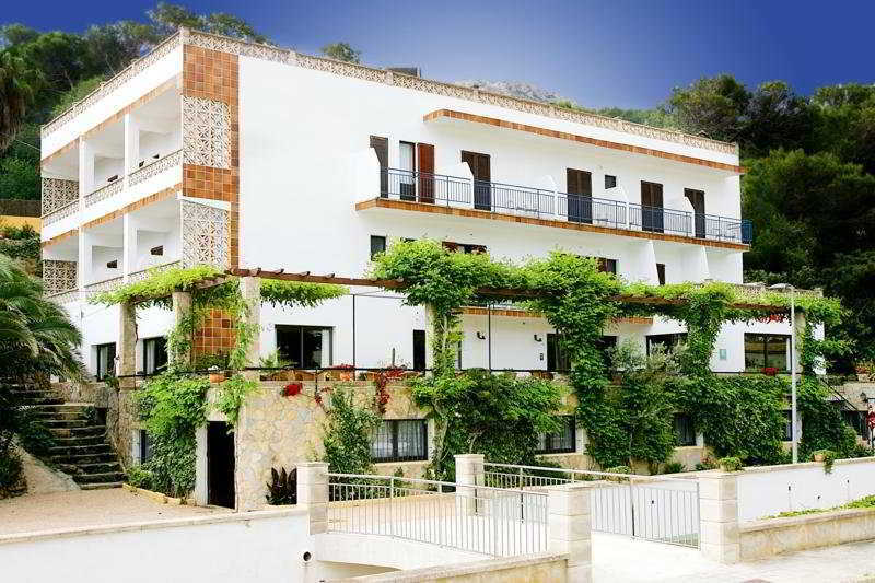 Boutique Hotel Oriola Cala de Sant Vicenc Εξωτερικό φωτογραφία