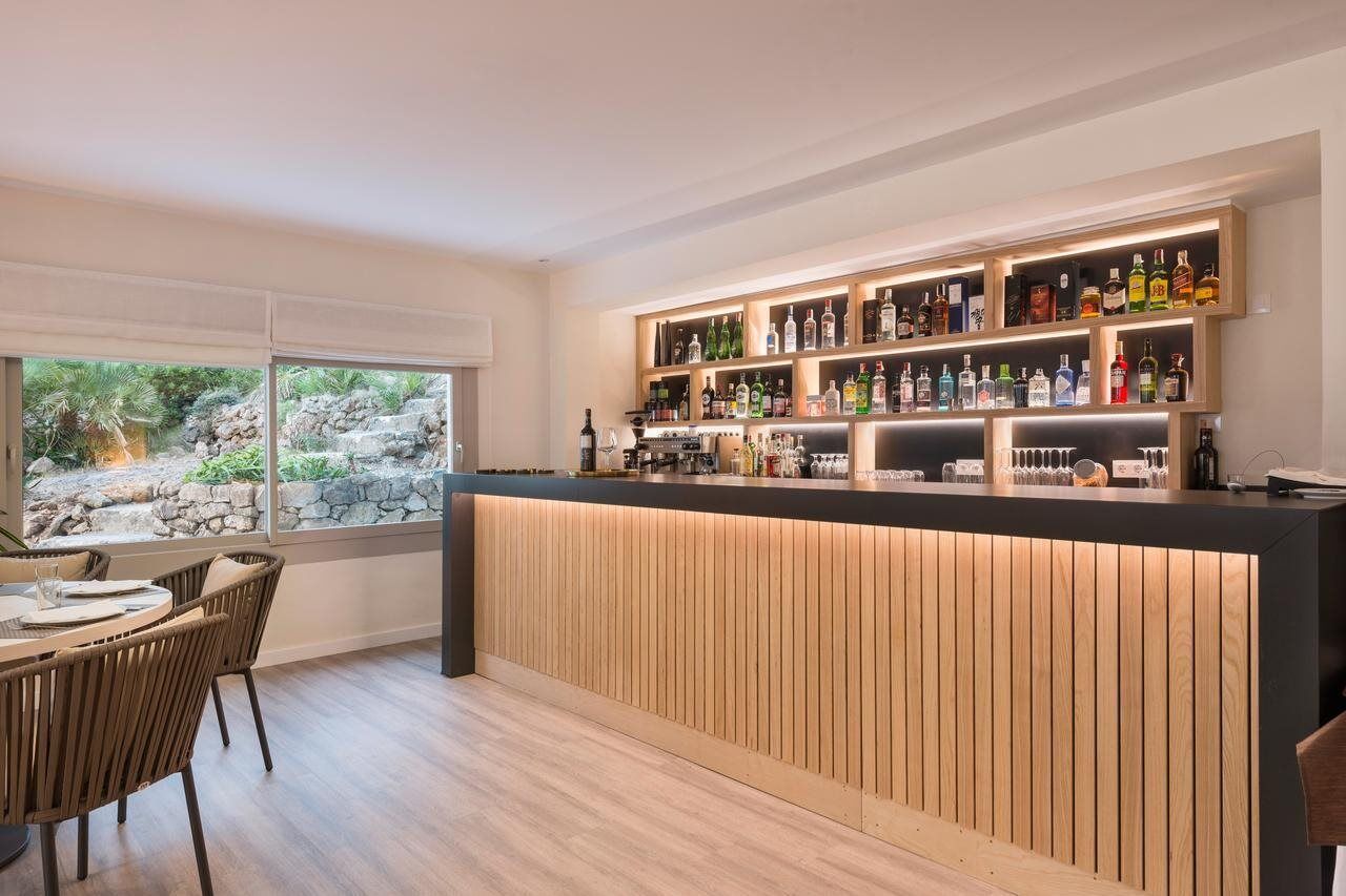 Boutique Hotel Oriola Cala de Sant Vicenc Εξωτερικό φωτογραφία
